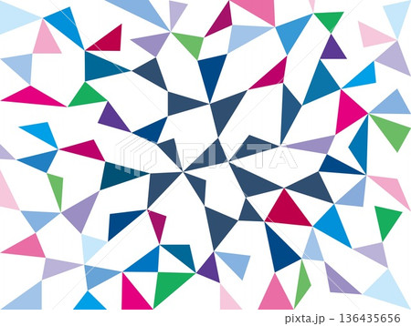 幾何学模様　三角形　白背景　カラフル 136435656