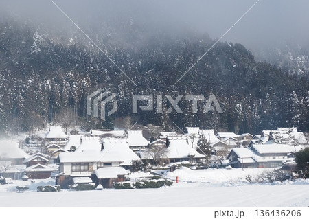 美山の雪景色 美山の雪景色 136436206