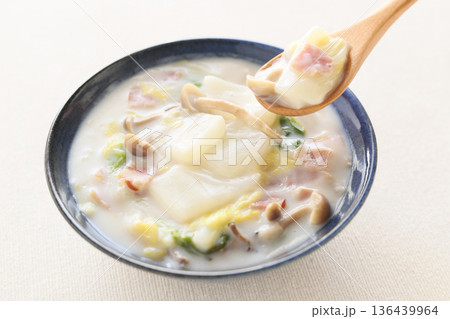 冬野菜、白菜のクリーム煮 136439964