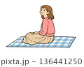 ピクニックシートに座る女性イラスト 136441250