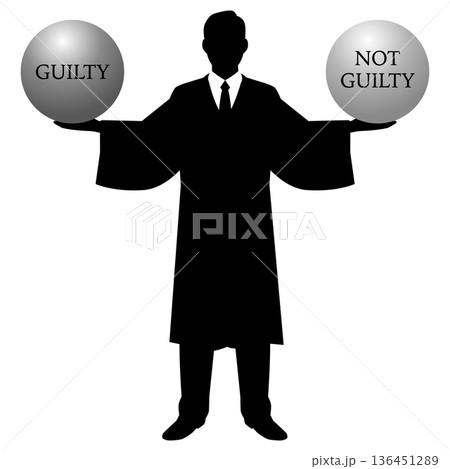 量刑する男性裁判官① 136451289