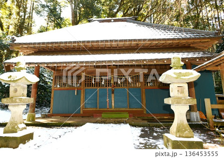 【山武市「賀茂神社」拝殿】 【山武市「賀茂神社」拝殿】 136453555