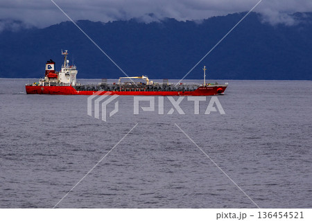 ソロモン海 136454521