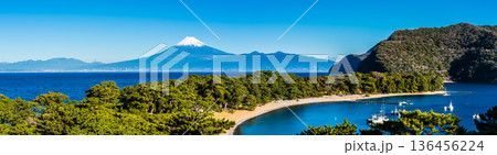 御浜岬と富士山 パノラマ【静岡県沼津市】 御浜岬と富士山 パノラマ【静岡県沼津市】 136456224