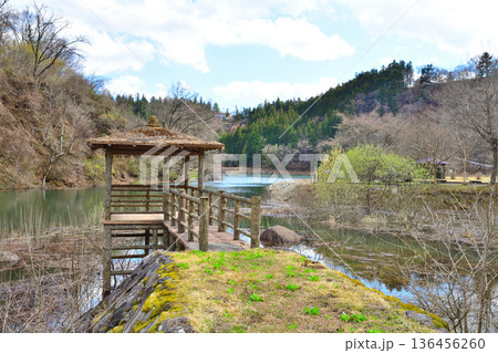 赤谷川　湖中湖　みなかみ町　赤谷湖　猿ヶ京　　 136456260