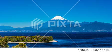 西浦江梨からの富士山　パノラマ【静岡県沼津市】 136456370