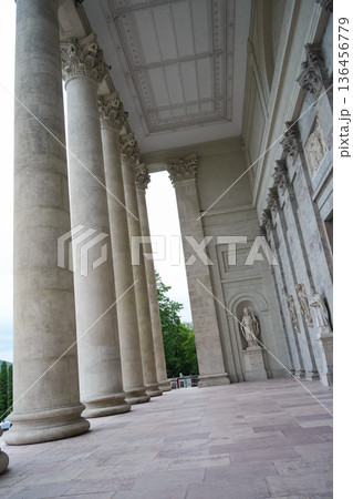 ハンガリー_エステルゴム大聖堂 136456779