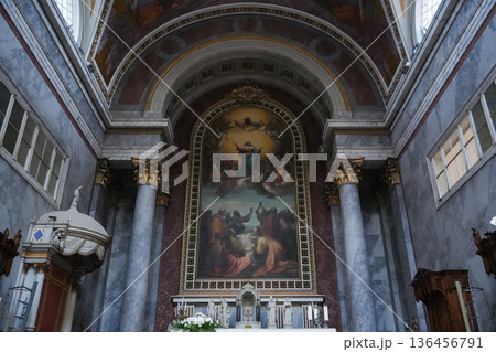 ハンガリー_エステルゴム大聖堂 136456791