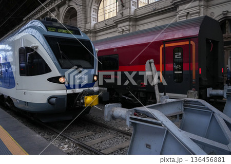 ハンガリー_ブダペスト東駅 136456881