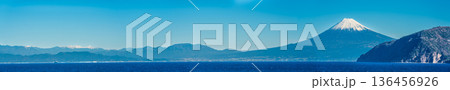 富士見駐車場からの富士山　パノラマ【静岡県沼津市】 136456926