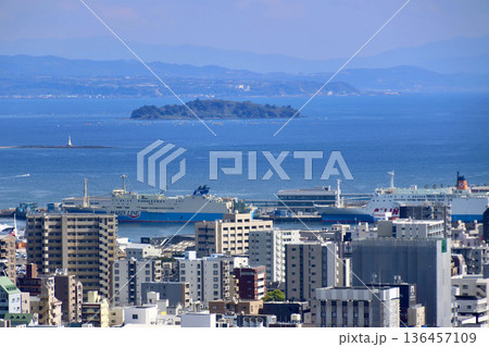鹿児島市の街並み(鹿児島県・鹿児島市) 鹿児島市の街並み(鹿児島県・鹿児島市) 136457109