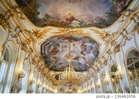 オーストリア_ウィーン_シェーンブルン宮殿 136461656