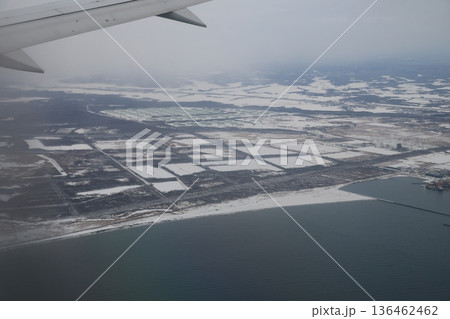 石油タンク 136462462