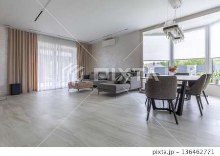 Open Plan Living Room and Dining Area with Large Windows Open Plan Living Room and Dining Area with Large Windows 136462771