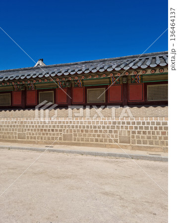This is the wall inside Gyeongbokgung Palace. This is the wall inside Gyeongbokgung Palace. 136464137