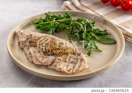 Dietary healthly food - turkey sous-vide 136465624