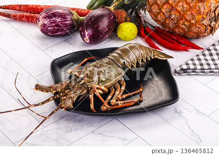 Raw wild fresh spiny lobster Raw wild fresh spiny lobster 136465812