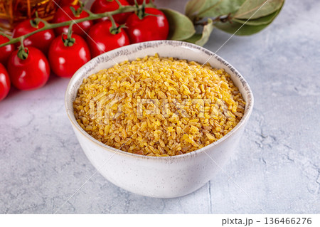 Raw dry bulgur wheat cereal Raw dry bulgur wheat cereal 136466276