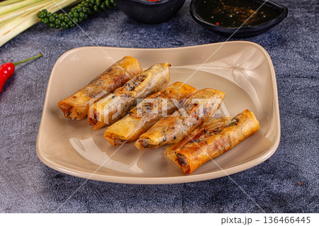 Deep fried Vietnamese spring rolls 136466445