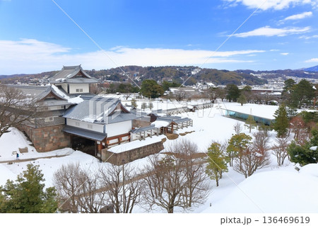 【石川県】白銀の金沢城（橋爪門続櫓） 136469619