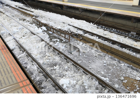 積雪 積雪 136471696