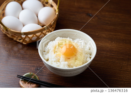 卵かけご飯 136476316