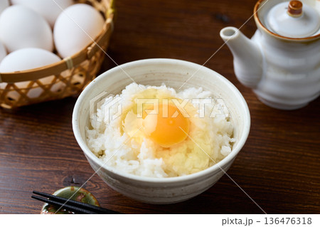 卵かけご飯 136476318