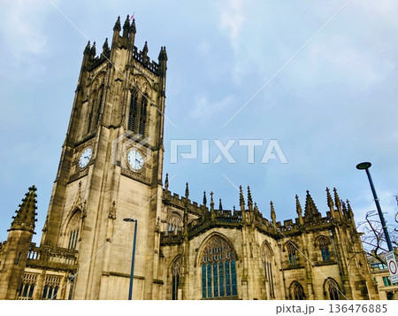 マンチェスター大聖堂の外観 136476885
