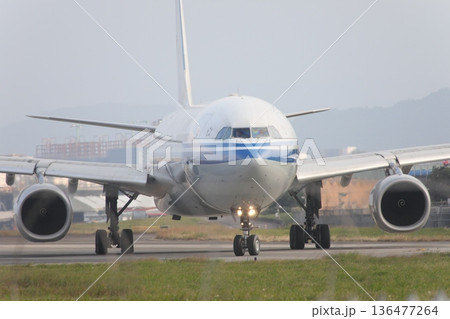 航空機 航空機 136477264