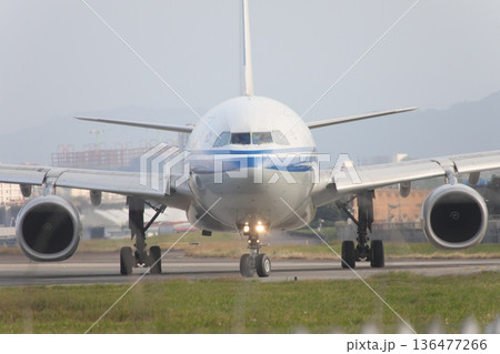 航空機 136477266