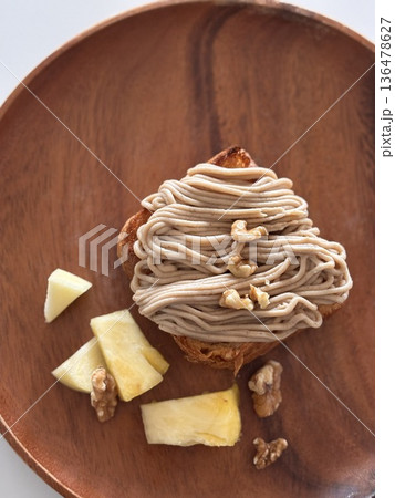 モンブランクリーム　おやつ 136478627