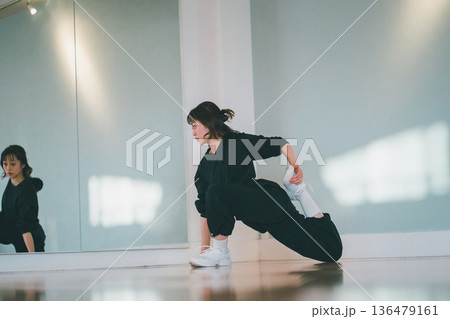 dance practice 136479161