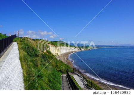 シラフラ（滝瀬海岸・乙部町） 136480989