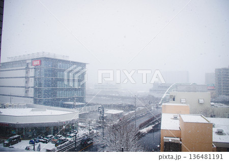 東京都内に久しぶりに降った積雪 東京都内に久しぶりに降った積雪 136481191