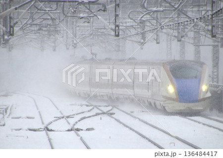 冬の上越新幹線/北陸新幹線E7系 冬の上越新幹線/北陸新幹線E7系 136484417