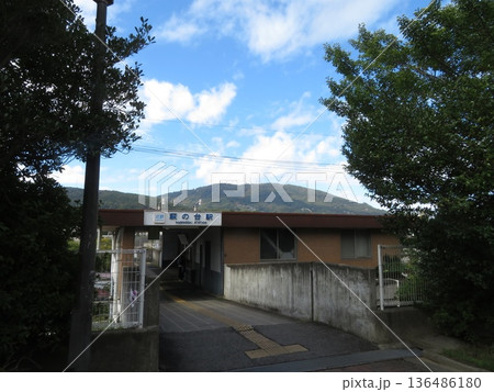 鉄路のある風景　萩の台駅　近畿日本鉄道 136486180