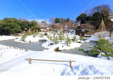 【石川県】白銀の金沢城　玉泉院丸庭園 136487420