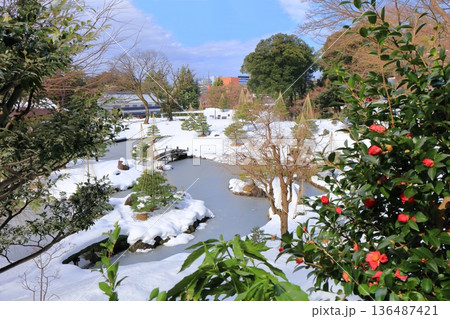 【石川県】白銀の金沢城 玉泉院丸庭園 【石川県】白銀の金沢城 玉泉院丸庭園 136487421