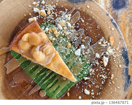 Macadamia cheese cake, dessert Macadamia cheese cake, dessert 136487871