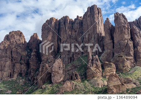 スーパースティションマウンテン 　アメリカ アリゾナ州 136489094