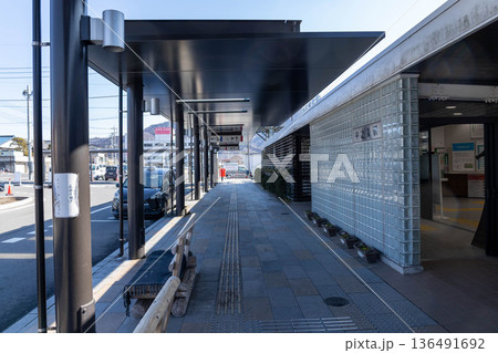 JR吾妻線　中之条駅　群馬県 136491692