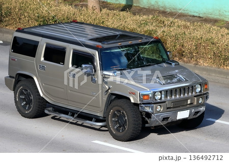 アメリカの大型SUV車両 イメージ アメリカの大型SUV車両 イメージ 136492712