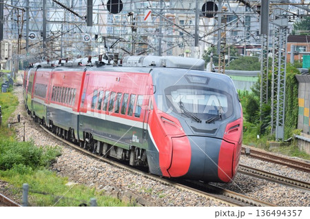 韓国鉄道公社KORAIL　ITX-マウム号の走る風景 136494357