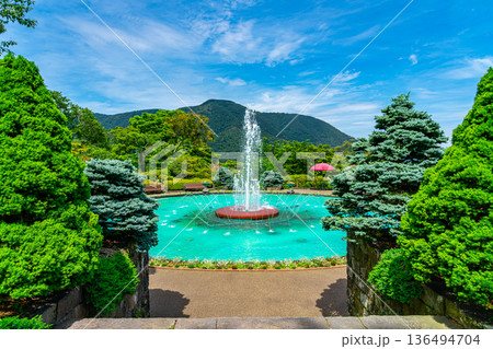 【神奈川県】爽やかな噴水が気持ちいい箱根の強羅公園 136494704