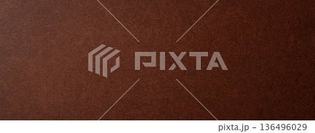 質感のある焦茶色の紙の背景テクスチャー 質感のある焦茶色の紙の背景テクスチャー 136496029