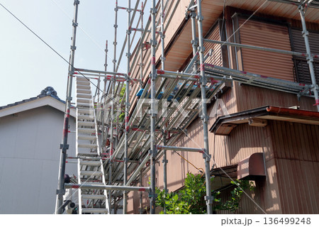 建築足場外壁張替え板金ブリキ塗装工事 136499248