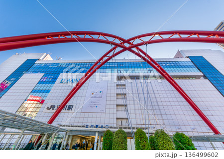 東京都の都市風景 立川駅北口ロータリー 東京都の都市風景 立川駅北口ロータリー 136499602