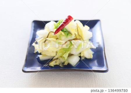 冬野菜を楽しむ！白菜の漬け物 136499780