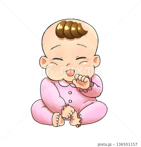 お座りする笑顔の赤ちゃん 136501157