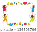 ボルダリング・クライミングを楽しむ子供たちのあしらいフレームイラスト 136503796